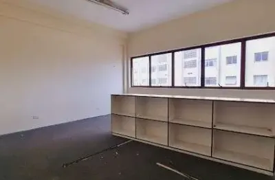 Sala comercial para locação, centro de osasco, ao lado da estação de trem.