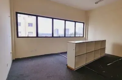 Sala comercial para locação, Centro de Osasco, ao lado da estação de trem.