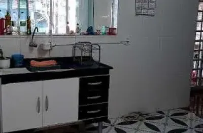 Imóvel com 2 casas e 2 vagas de garagem, bem localizado, próximo sarah veloso