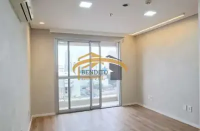 Sala comercial para venda ou  locação no centro de osasco, com banheiro e 1 vaga de garagem.