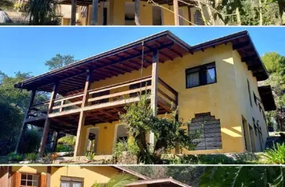 Terreno com 4.844 metros, com casa. ótimo para construção de villagio, condomínio de sobrados.