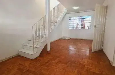 Terreno 10 x 25, 250 metros no bela vista, com sobrado, 4 dormitórios, 2 vagas de garagem.