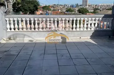 Sobrado espaçoso no cipava com suíte, hidro, planejados, gourmet com churrasqueira, edícula e 2 vagas de garagm coberta. financia e aceita fgts.