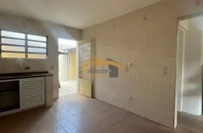 Casa para locação no pestana, 1 dormitório, sala, cozinha, quintal, garagem coberta
