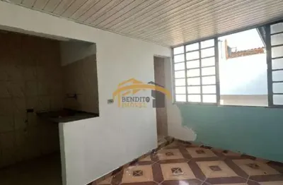 Casa semi independente para locação, 2 quartos, quintal , bussocaba, próximo a av. novo osasco