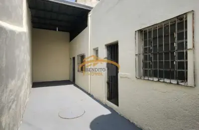 Salão Comercial para aluguel em Osasco-SP - Bairro Quitauna: 1 Sala, Banheiro, 250m² de Área.