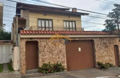 Sobrado de alto padrão em condomínio fechado, no adalgisa. oportunidade