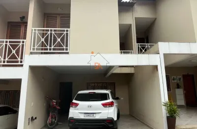 Casa com 3 quartos para alugar na Rua Comprida, 523, Vila Mazzei, São Paulo
