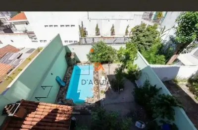 Sobrado para locação na vila paulicéia com cinco quartos e seis vagas de garagem !!!