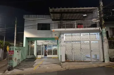 Casa comercial para alugar na Rua Tanque Velho, 184, Vila Nivi, São Paulo