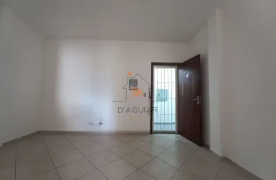 Sala comercial entre as estações de metrô santana e carandiru, com 40m², banheiro