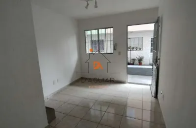 Sobrado em condominio na parada inglesa , apenas 300 metros do metrô