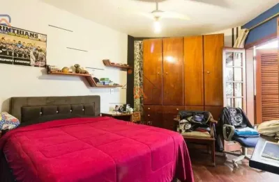 Sobrado para locação na vila paulicéia com cinco quartos e seis vagas de garagem !!!