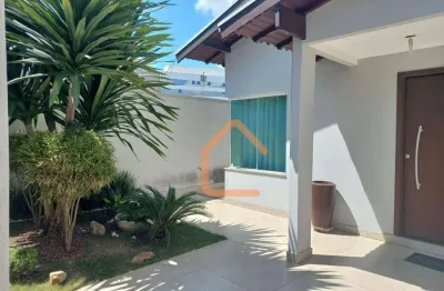 Casa com 5 dormitórios à venda, 240 m² por r$ 1.050.000 - santa rita i - pouso alegre/mg