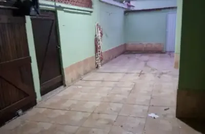 Alugou uma excelente casa no bairro de oswaldo cruz