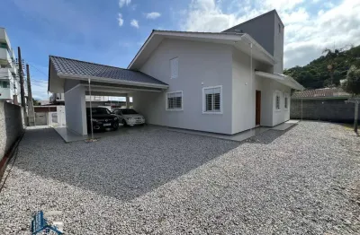 Oportunidade casa nova com 500m² de terreno em forquilhinhas