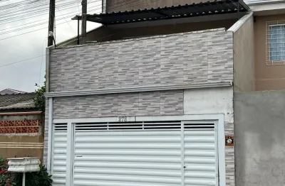 Casa com 3 quartos à venda no Campo de Santana, Curitiba 