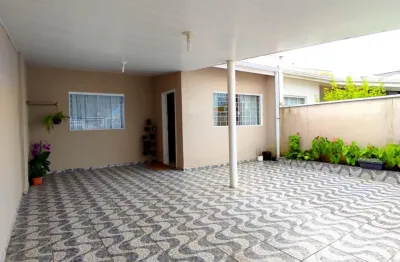 Excelente casa com 03 quartos, localizada em fazenda rio grande
