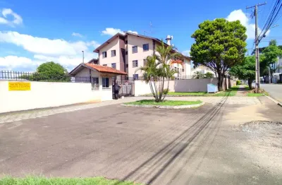Belo apartamento semi-mobiliado, com sacada e churrasqueira no novo mundo