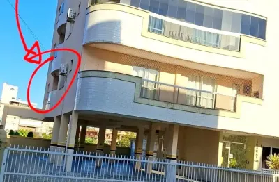 Excelente apartamento localizado em bombinhas, santa catarina, a poucas quadras da praia