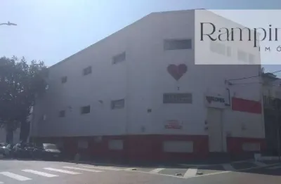 Prédio comercial com 3 andares para locação na lapa com 900m²