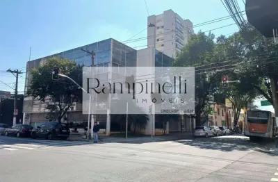 Prédio comercial de esquina – 1.020 m² no melhor ponto da lapa!