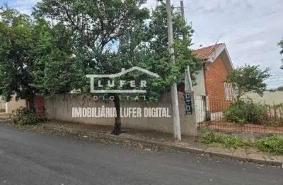 Casa térrea espaçosa com edícula no parque alvorada em araraquara!