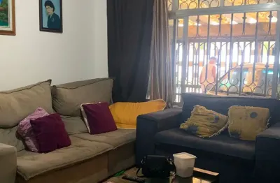 Casa térrea com 2 dormitórios no jardim independência
