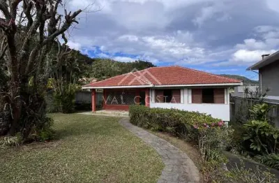 Casa com 3 quartos à venda na Rua Roraima, Alto, Teresópolis