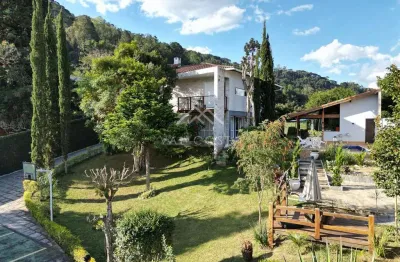 Casa com 4 quartos à venda na Rua Marquês do Sapucaí, Golfe, Teresópolis