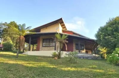 Casa com 3 quartos à venda na rua casimiro kasczeszen, 382, vila nova, rio negrinho, 210 m2 por r$ 1.500.000