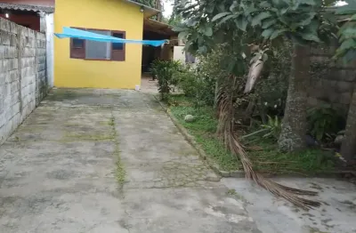 Casa para venda na praia de itanhaém com espaço para fazer piscina