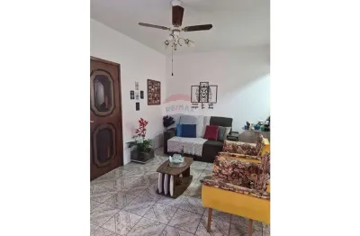 Casa com 3 quartos para alugar na Rua Guilherme Veloso, 119, Praça Seca, Rio de Janeiro
