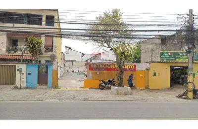 Garagem para alugar na Vila Valqueire, Rio de Janeiro 
