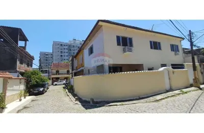 Casa de 3 quartos à venda, em condomínio fechado na freguesia - jacarepaguá.