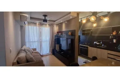 Alugo excelente apartamento de 2 quartos em condomínio fechado no pechincha.