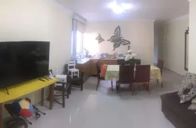 Melhor térreo, 03 quartos sendo 01 suíte, dce, 02 vagas, casa caiada a 100m praia