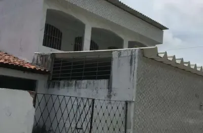 Excelente casa duplex, 04 quartos, 03 vagas no ipsep, aceito imóvel ou carro