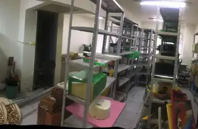Ótima sala/loja comercial, 3 elevadores, não tem garagem, boa vista, financio ac/carro