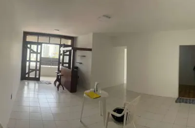 Excelente 03 quartos + dependência, 1 vaga, 4ºandar, boa viagem, financiamos