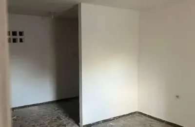 Ótimo 02 Quartos, 1ºAndar, Não tem Garagem, Mustardinha, Excelente Local