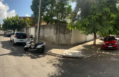 Ótima Casa 288,00m2, 3 Quartos sendo 1 SW, 02 Vgs, Santo Amaro, Financio/Ac Carro