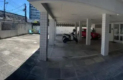 Excelente 02 Quartos, Dependência, 1 Vaga, 01 Elevador, Financio Ac Carro