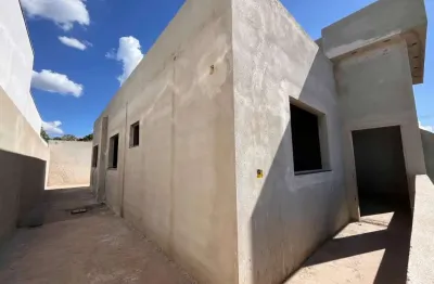 Casa moderna na regiao do bairro dom cristiano em divinopolis mg