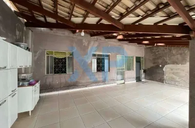 Casa à venda em divinópolis-mg, bairro tietê! 3 quartos, sala, banheiro, 4 vagas de garagem, 80m² - imperdível!