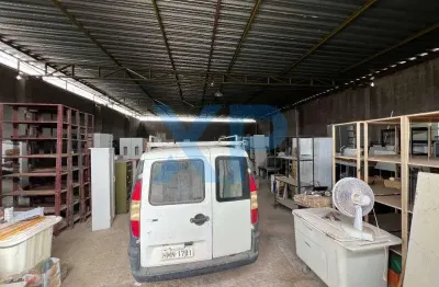 Galpão comercial a venda no bairro santos dumont em divinópolis-mg