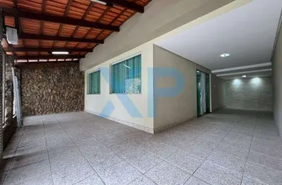 Casa residencial a venda no bairro santo antônio em divinópolis-mg