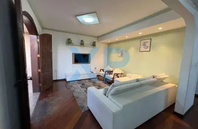 Casa residencial c/ 3 pavimentos a venda no bairro são sebastião em divinópolis-mg