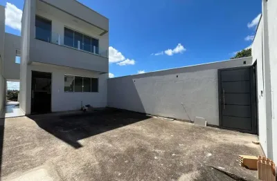 Casa moderna com 3 quartos e potencial para área gourmet no são roque em divinópolis-mg