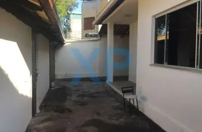 Casa com 3 quartos à venda na Rua Ibirité, Alvorada, Divinópolis